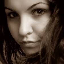 Leann Gordon's Instagram, Twitter & Facebook