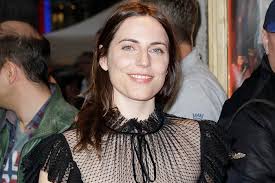 Neu Im Kino Spielmacher Mit Frederick Lau Antje Traue Oliver Masucci She may be internationally best known for her portrayal of the villainous. neu im kino spielmacher mit frederick lau antje traue oliver masucci