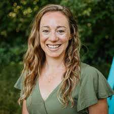 Tina Olsen's Instagram, Twitter & Facebook