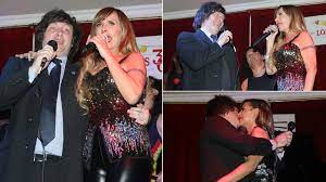 Se sabe que se casaron, tuvieron hijos y hoy viven una vida de ensueño entre alemania y marbella. Besos Musica Y Amor Javier Milei Brindo Su Primer Show Con Su Novia La Cantante Daniela Infobae