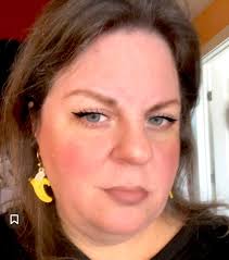 FSL Banana Earrings: Freestanding Lace Embroidery Design (digital Download) 