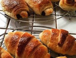 Secret De Viennoiserie Maison Croissants Ou Pains Au Chocolat La Pate Levee Feuilletee Cuisine De Meme Moniqcuisine De Meme Moniq