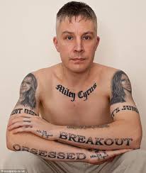 Die aktuellsten news und der heißeste gossip. Obsessed Fan Gets 22nd Miley Cyrus Inspired Tat Tattoo Ideas Artists And Models