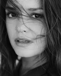 Jess Sutton's Instagram, Twitter & Facebook