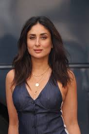 Kareena Kapoor Khan Biography Age Height Movies Net Worth More Buzzzfly Karena Kapoor Kareena Kapoor Khan Kareena Kapoor