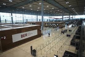 Info utili anche quando si viaggia con indice: 9 Years Late New Berlin Airport Finally Opens With Small Ceremony Daily Sabah