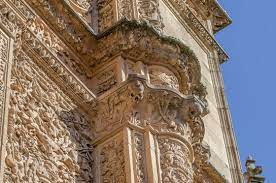 La rana has de buscar. Rana Sobre La Calavera De La Universidad De Salamanca Stock Photo Adobe Stock
