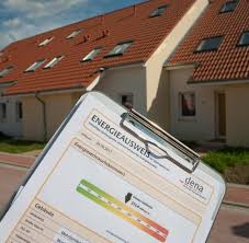 Experten veranschlagen die kosten für eine komplettsanierung eines alten hauses mit circa 400 bis 600 euro pro quadratmeter wohnfläche. Immobilien Wenn Der Traum Altbau Zur Kostenfalle Wird Welt