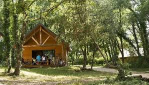 Cabane Du Village Huttopia Sud Ardeche Vagnas Ardeche Ardeche Logement Insolite Cabane