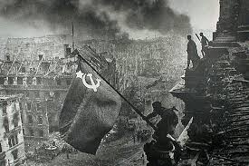 Na alemanha, com os nazistas querendo o controle total sobre tudo e todos, a maçonaria não teve espaço. Dia Da Vitoria Ha 74 Anos Uniao Sovietica Derrotava O Geral