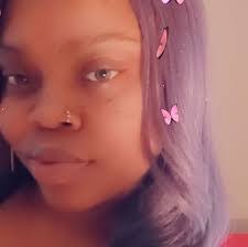 Alyshia Shaw's Instagram, Twitter & Facebook