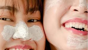 Biarkan beberapa minit, kemudian barulah dibasuh dengan air biasa. Hitam Di Hidung Bukanlah Komedo Tapi Sebaceous Filaments