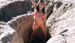 Elisabetta Canalis Bomba Sexy In Bikini La Instagram Stories E Virale City Pescara News