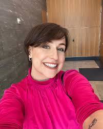 Hello writers! Today we're shining a light