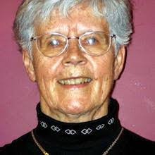 Jennie Mason's Instagram, Twitter & Facebook