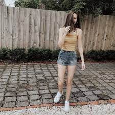 OOTD Caitlin Halderman Santai Dan Modis 34164 | Hot Sex Picture