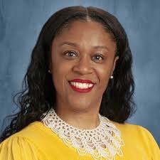 Latoya Lyons's Instagram, Twitter & Facebook