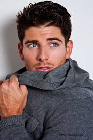 I'm overwhelmingly attracted to men with dark hair and olive complexions. 37 Dark Haired Men Ideas Dark Haired Men Men Mens Hairstyles