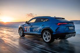 The lamborghini urus is offered in one trim level that customers can then configure to meet their tastes. Der Lamborghini Urus Ist Eine Echte Eis Rakete