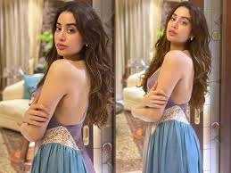 With her brand new metallic swimsuit, she seems to be having fun. Fan Comments I Stopped Breathing For A Second As Janhvi Kapoor Shares Stunning Pictures On Instagram Hindi Movie News Times Of India