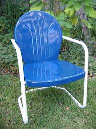 I Remember My Grandmother Having A Chair Like This I Began A Collection A Few Years Ago Have Spray Painted The Lawn Chairs Metal Lawn Chairs Blue Furniture