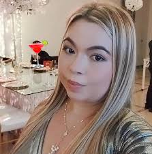 Adópteme, Maestra Miel ❌ Adópteme, Señora Ana ✓