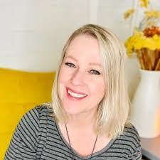 Stacy Degroot's Instagram, Twitter & Facebook