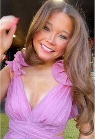 Happy Valentine’s Day from hello Molly!!!!🎀🎀@Hello Molly #hellomolly  #viral #lylawesson #fyp #hair #pink