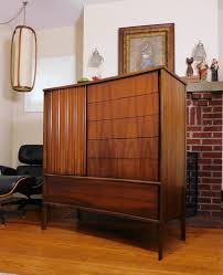 Mid century curved front dresser. Mid Century Modern Unagusta Curved Front Walnut Bureau Dresser Purevintagenyc By Purevintagenyc From Pure Vintage Nyc Of New York Ny Attic