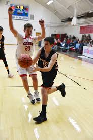 MV Junior High, Crest renew roundball rivalry