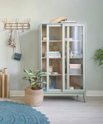 Transformez votre intérieur en loft au style industriel urbain avec la collec. Bibliotheque Vitrine 18 Meubles Pour Votre Deco