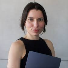 It looked weird to some people. 👀 But other people loved it! When I worked  at Google, my email signature wasn't just my job title. It looked like  this: Jenny Wood Mom,