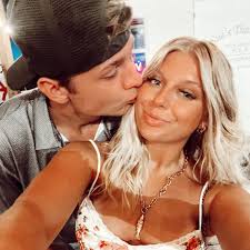 DRU BURTON🍸🤍👙 (@drudburton) • Instagram photos and videos