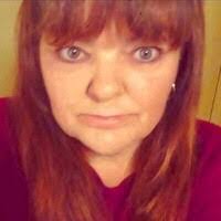 Petra Wallace's Instagram, Twitter & Facebook