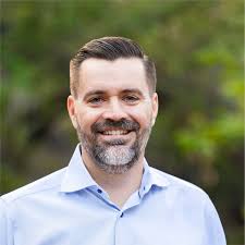 Frank Olea's Instagram, Twitter & Facebook