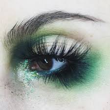 20 Inspirations Makeup Pour Les Yeux Marrons Maquillage Vert Maquillage Colore Yeux Marrons