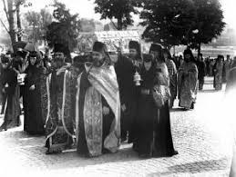 Ajungem in orasul salonic bonus: Povestea Furtului Moastelor Sfantului Dumitru Cel Nou Ocrotitorul Capitalei In Timpul Ocuparii Bucurestilor De Trupele Puterilor Centrale Cer Si Pamant Romanesc