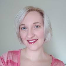 Mindy Wolfe's Instagram, Twitter & Facebook