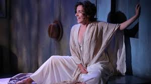 Aedín-Moloney-in-22YES-Reflections-of-Molly-Bloom22-Photo-by-Carol-Rosegg-Courtesy-of-Moloneys-Website 