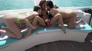 Lesbian Threesome on a Boat - Pornhub.com