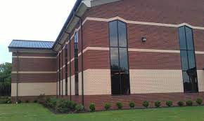 Louis is a historic hotel and apartment complex located at 212 n. Chase Park Church Of Christ Huntsville Al Churches Of Christ Church Building Architecture