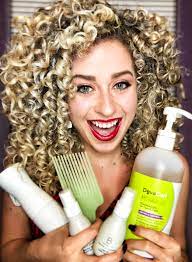 How To Manage And Maintain Your Curly Frizzy Hair Frizz Frillzz Maintaining Curly Hair Hair Frizz Curly Hair White Girl