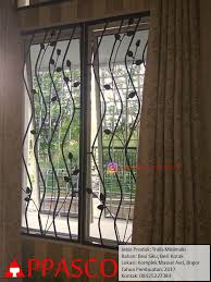 Teralis jendela besi ulir ide pagar daun jendela desain. Teralis Minimalis Besi Kotak Ukir Modern Jual Kanopi Termurah 08125227383