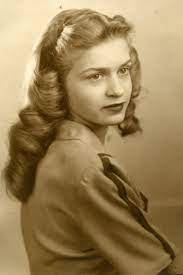 Long hair requires special attention when styled, and one of the best ways to keep it is out curling them. 20 Vintage Hairstyles For Long Hair In 2016 Magment 1940s Hairstyles Vintage Hairstyles For Long Hair Retro Hairstyles