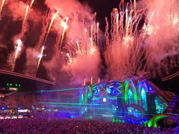 Untold 2015 a fost festivalul care a pus românia pe harta celor mai mari evenimente din lume. Solid Bate Ucide Cine Vine La Untold 2019 Doctoragin Com