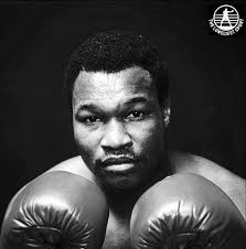 🏆 Larry Holmes