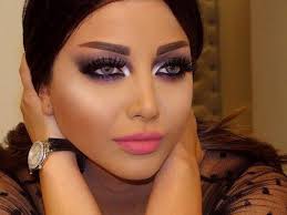 Le maquillage libanais est un maquillage concentré sur les yeux pour laisser une bouche légèrement colorée : Amal Maquillage Libanais Posts Facebook