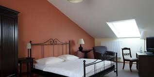 Insbesondere geschäftsreisende, aber auch fahrradfahrer und pilger der historischen mühldorfer pilgerwege wissen das erholsame. Hotels In Muhldorf Am Inn Ab 49 00 Preiswert Ubernachten