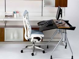 bizzoelife ergonomic gaming desk