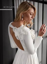 Carretera de olivenza, badajoz, 06011, spain. Manuel Lobo Novias Manuel Lobo Novias